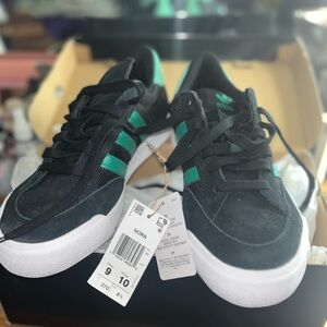 listing-status-banner